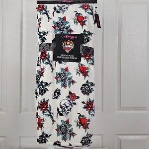 Ed Hardy NWT Plush Oversized Throw